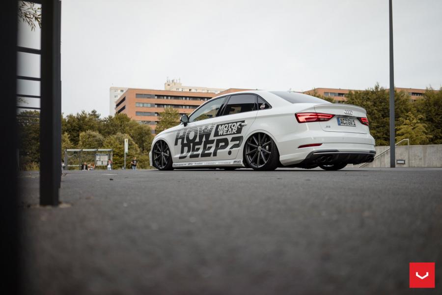  Audi S3 Sedan on Vossen Wheels (VFS10) 2017 года  (фото 35 из 52)